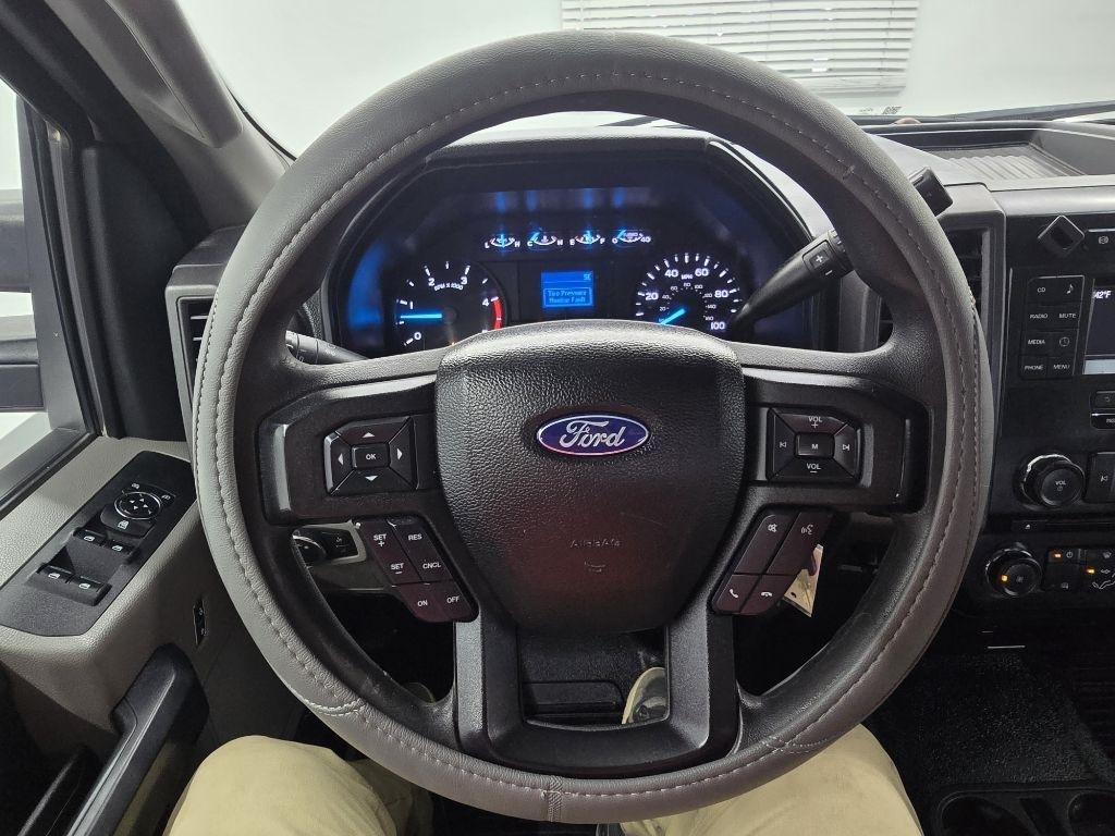 Ford F-350 SD XL SuperCab 4WD 2017