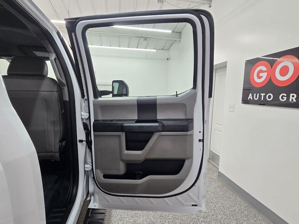 Ford F-350 SD XL SuperCab 4WD 2017