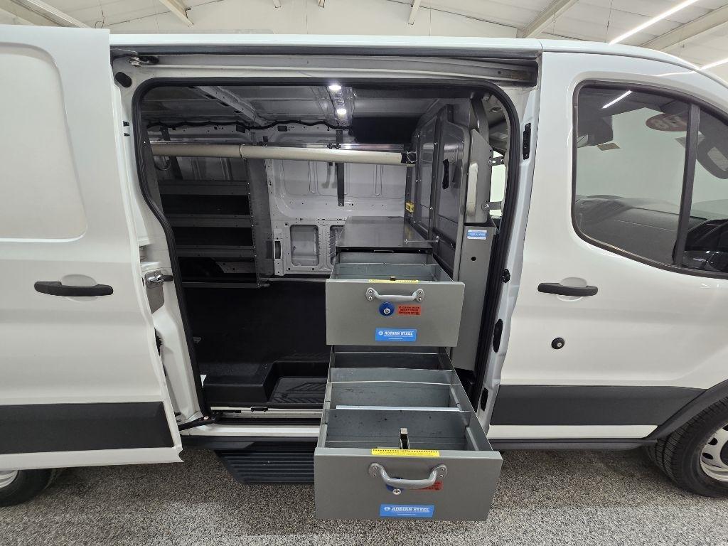 Ford Transit 250 Van Low Roof w/Sliding Pass. 148-in. WB 2018