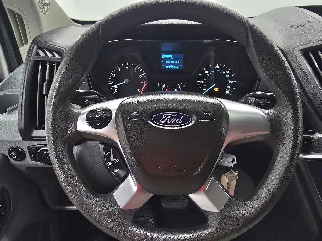 Ford Transit 250 Van Low Roof w/Sliding Pass. 148-in. WB 2018