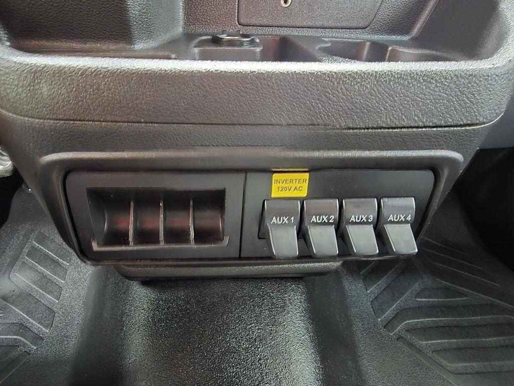 Ford Transit 250 Van Low Roof w/Sliding Pass. 148-in. WB 2018