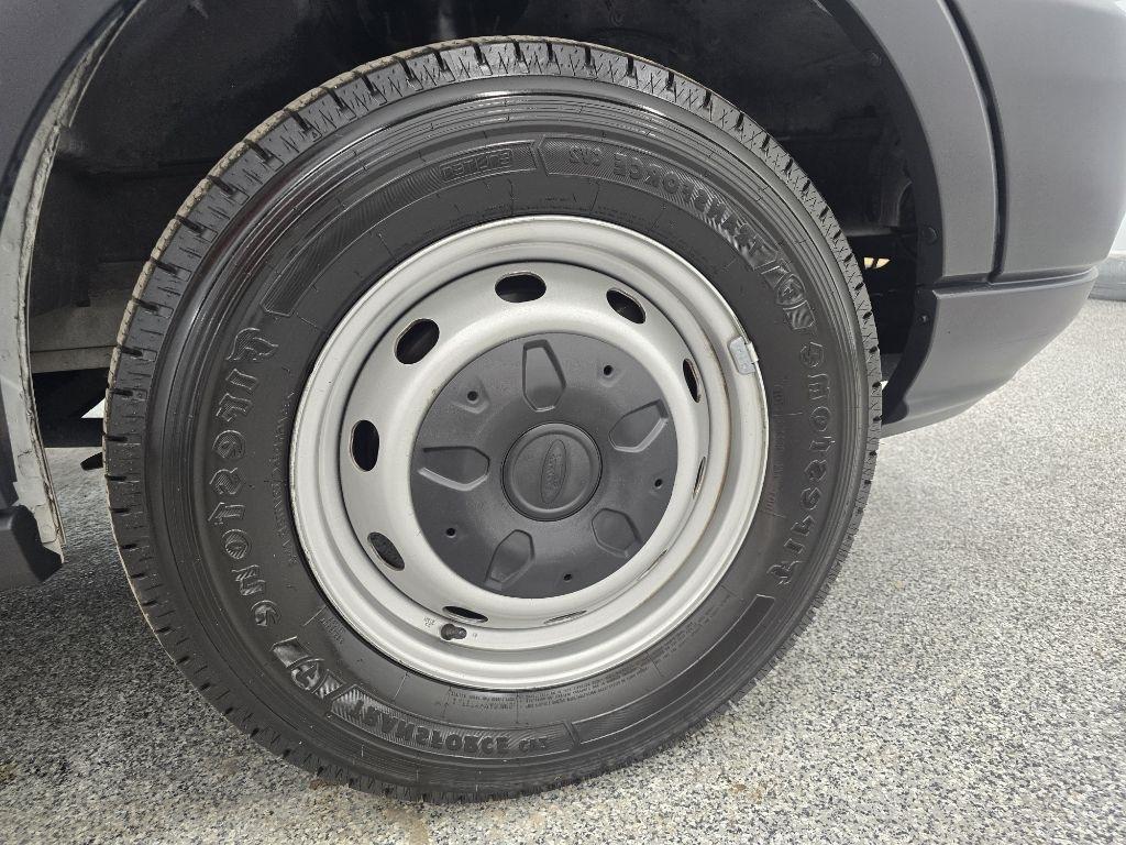 Ford Transit 250 Van Low Roof w/Sliding Pass. 148-in. WB 2018