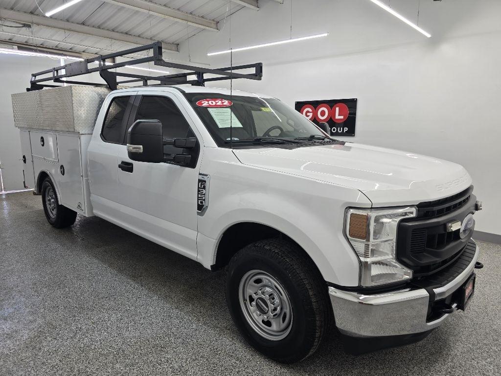 2022 Ford F-350 SD XLT SuperCab Long Bed 2WD
