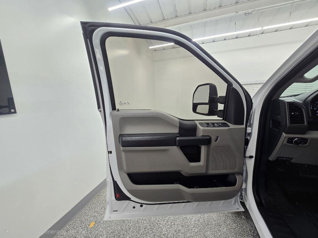 Ford F-350 SD XLT SuperCab Long Bed 2WD 2022