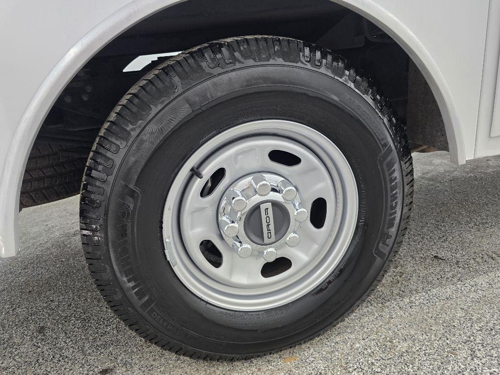 Ford F-350 SD XLT SuperCab Long Bed 2WD 2022