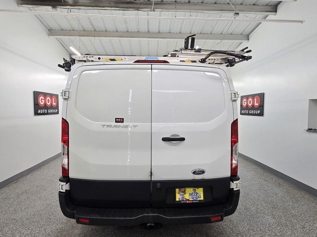 Ford Transit 250 Van Low Roof w/Sliding Pass. 130-in. WB 2017