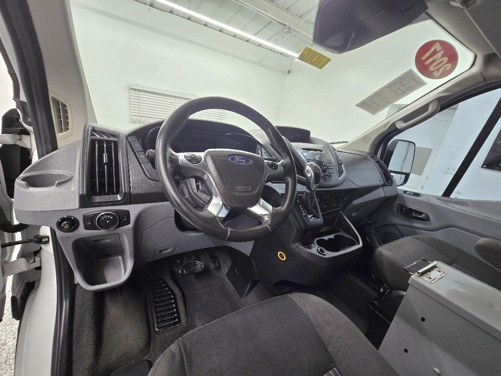 Ford Transit 250 Van Low Roof w/Sliding Pass. 130-in. WB 2017