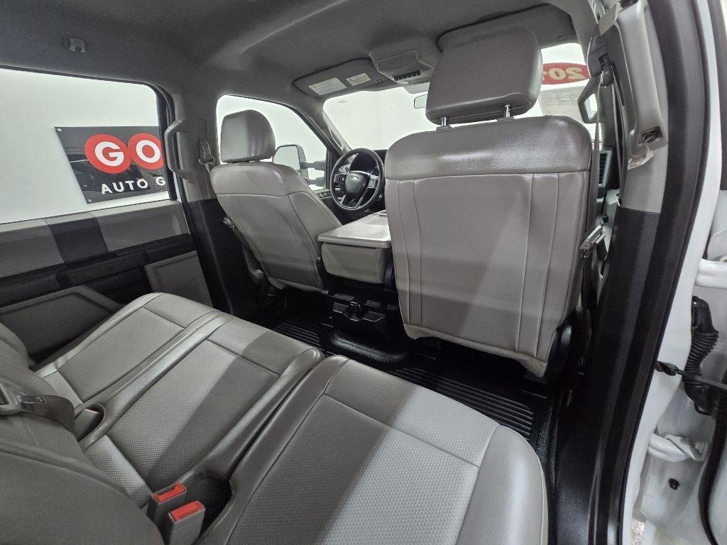 Ford F-250 SD XL Crew Cab 4WD 2018