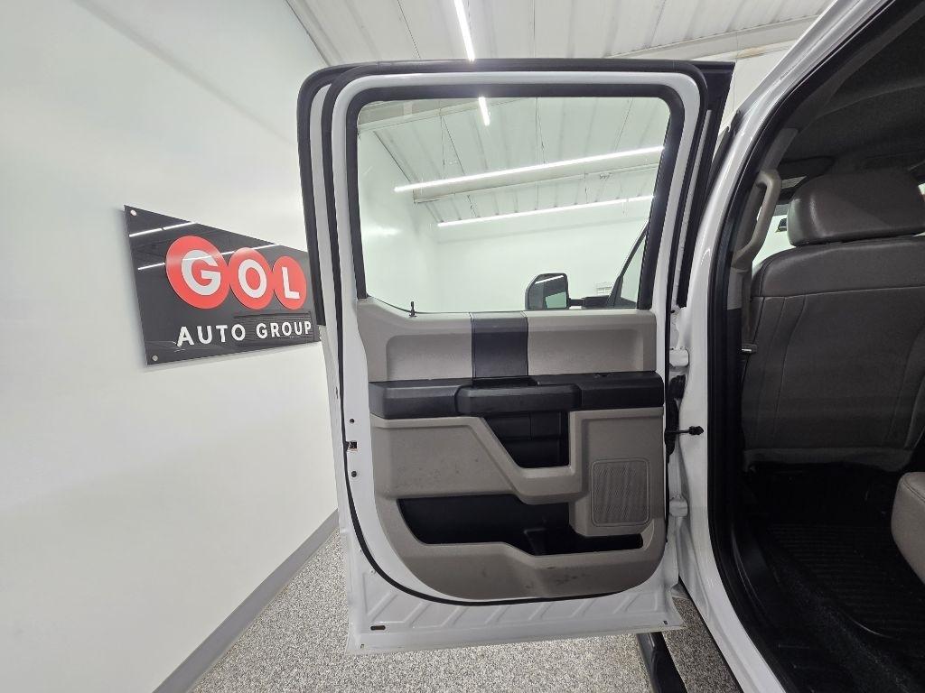 Ford F-250 SD XL Crew Cab 4WD 2018