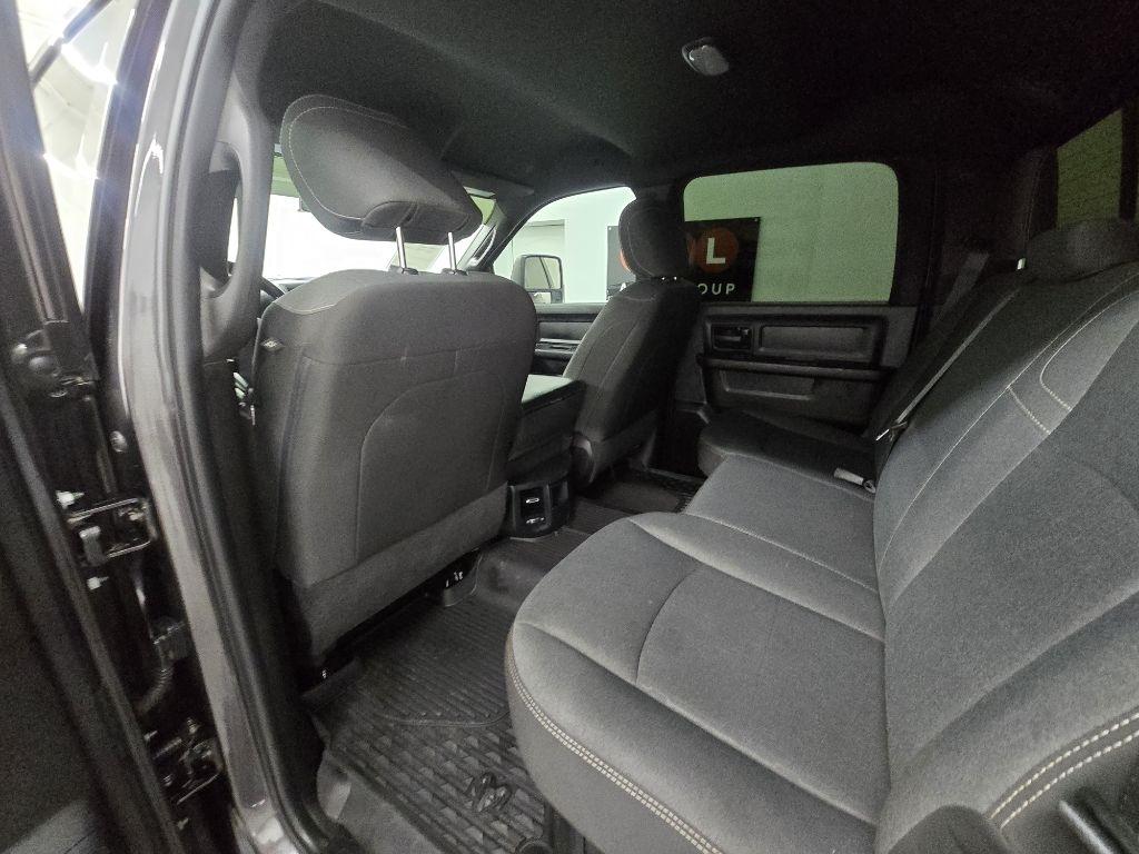 RAM 2500 Tradesman Crew Cab SWB 4WD 2023