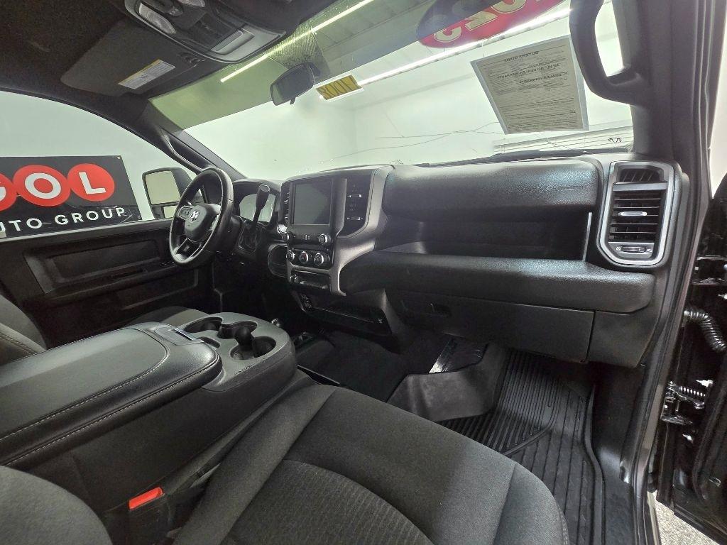 RAM 2500 Tradesman Crew Cab SWB 4WD 2023