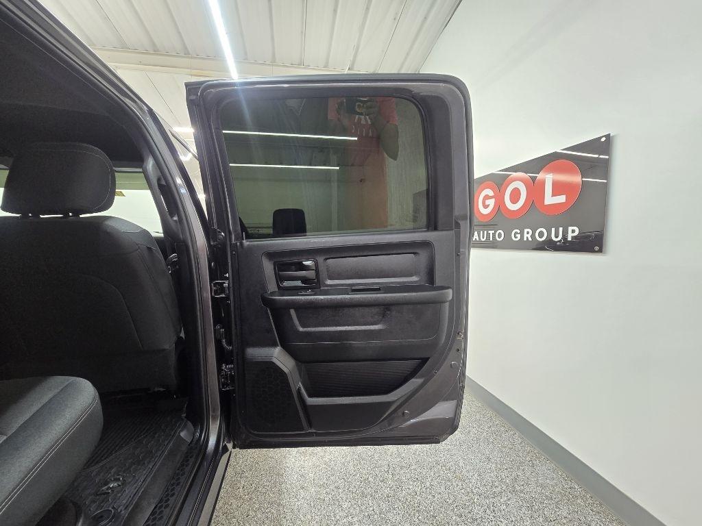 RAM 2500 Tradesman Crew Cab SWB 4WD 2023