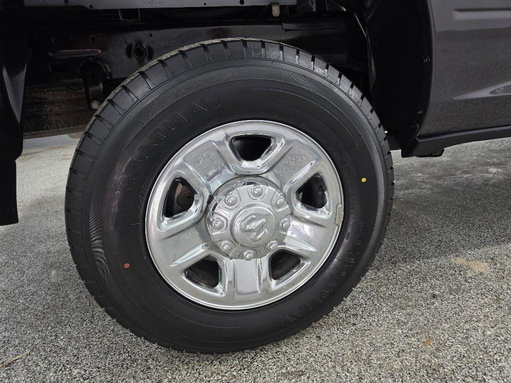 RAM 2500 Tradesman Crew Cab SWB 4WD 2023