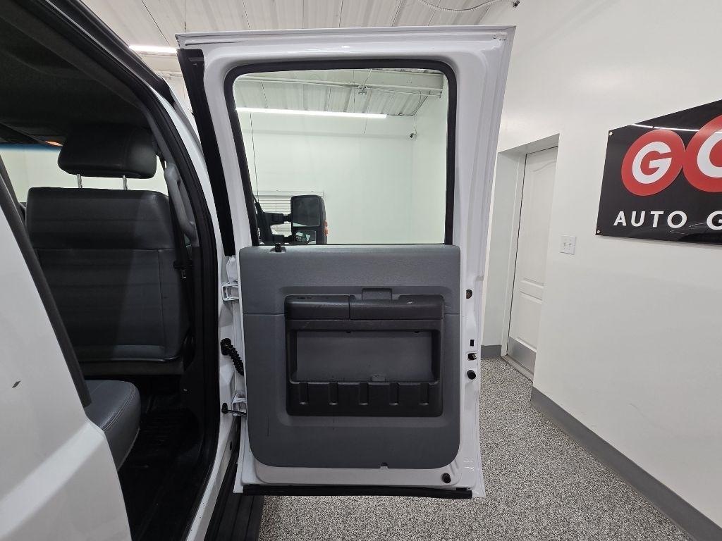 Ford F-350 SD XLT Crew Cab Long Bed 4WD 2011