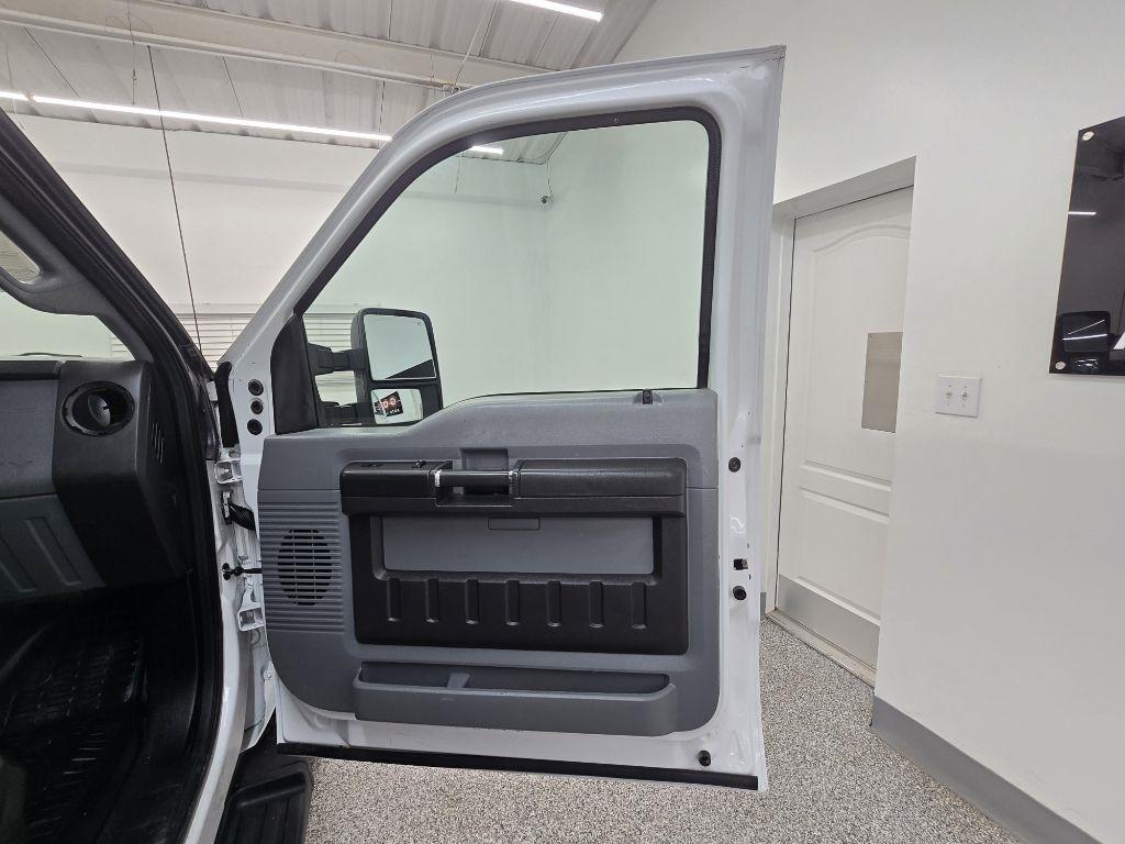 Ford F-350 SD XLT Crew Cab Long Bed 4WD 2011