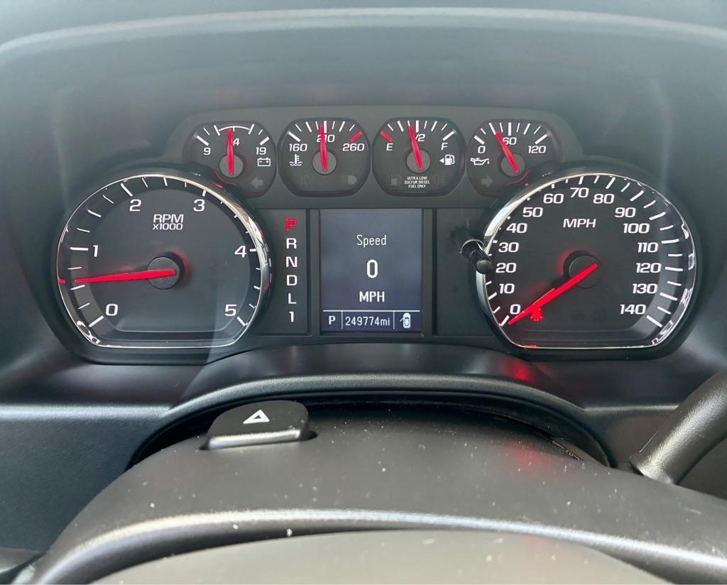 Chevrolet Silverado 2500HD Work Truck Crew Cab Long Box 4WD 2017