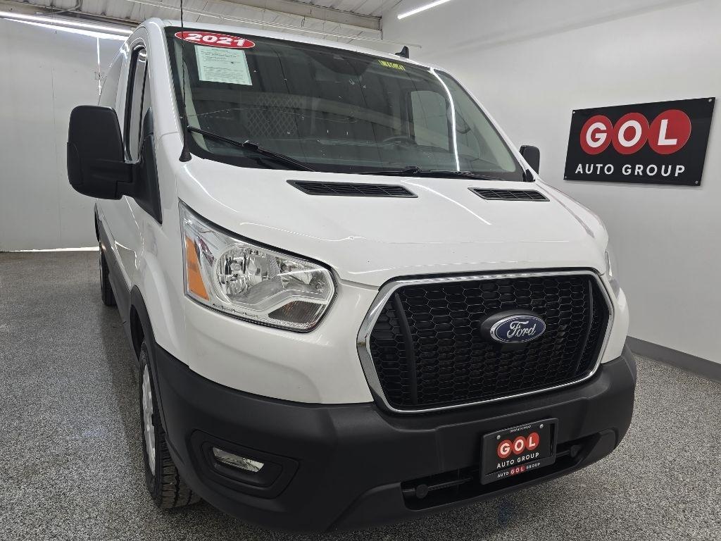 Ford Transit 250 Van Low Roof w/Sliding Pass. 130-in. WB 2021