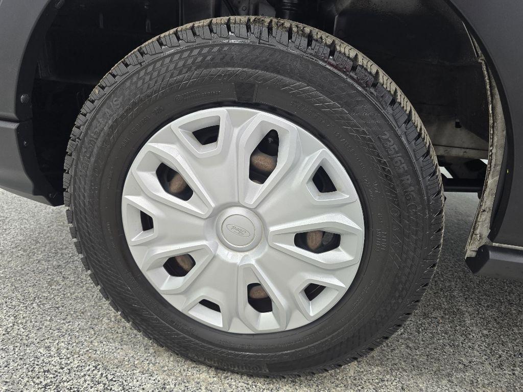 Ford Transit 250 Van Low Roof w/Sliding Pass. 130-in. WB 2021