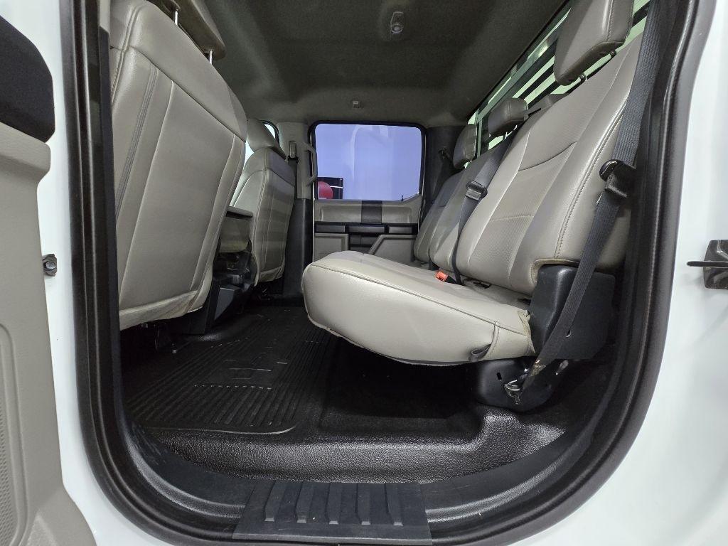 Ford F-250 SD XL Crew Cab 4WD 2022