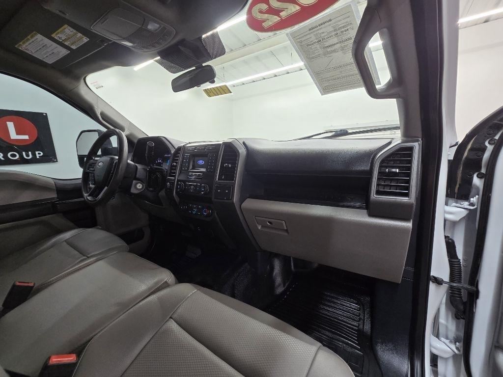 Ford F-250 SD XL Crew Cab 4WD 2022