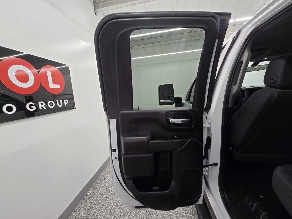 Chevrolet Silverado 2500HD Work Truck Double Cab Short Box 2WD 2022