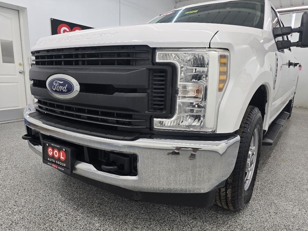 Ford F-250 SD XL Crew Cab Long Bed 2WD 2019