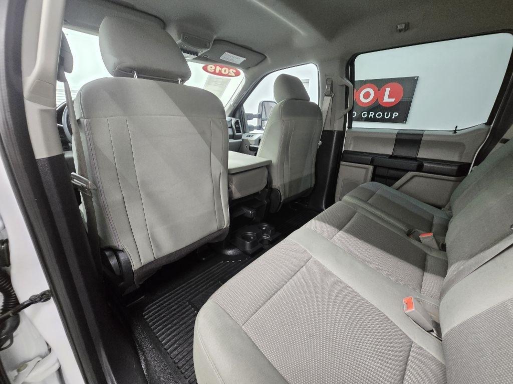 Ford F-250 SD XL Crew Cab Long Bed 2WD 2019