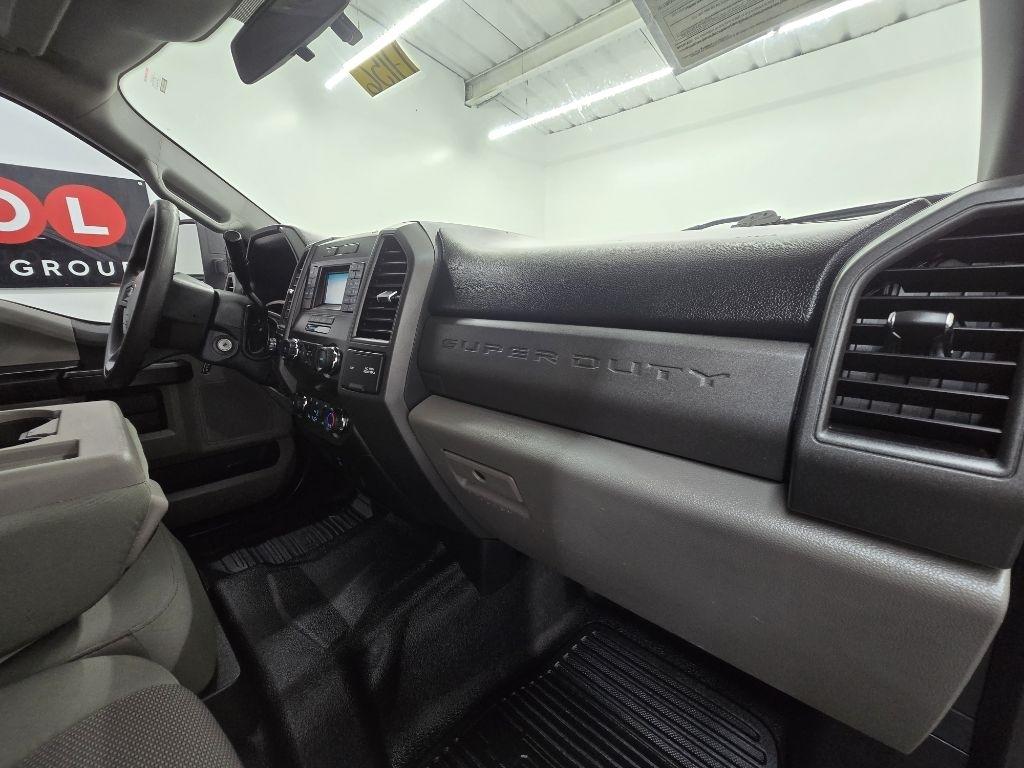 Ford F-250 SD XL Crew Cab Long Bed 2WD 2019