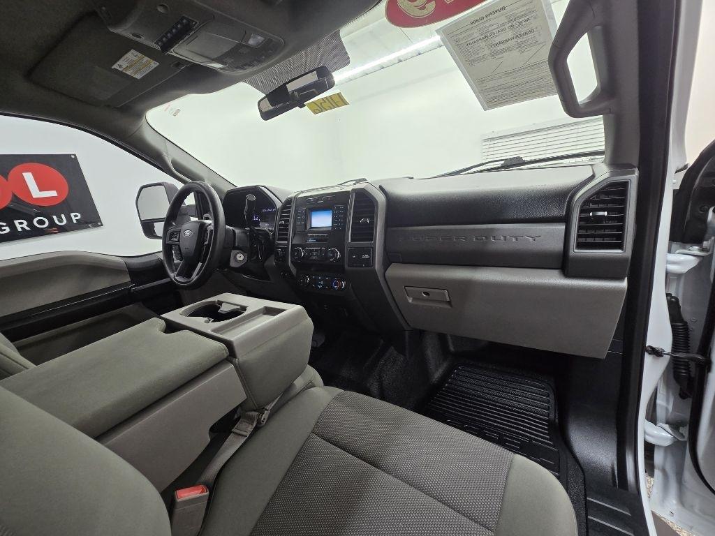 Ford F-250 SD XL Crew Cab Long Bed 2WD 2019