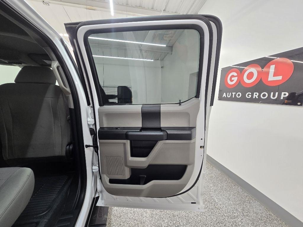 Ford F-250 SD XL Crew Cab Long Bed 2WD 2019