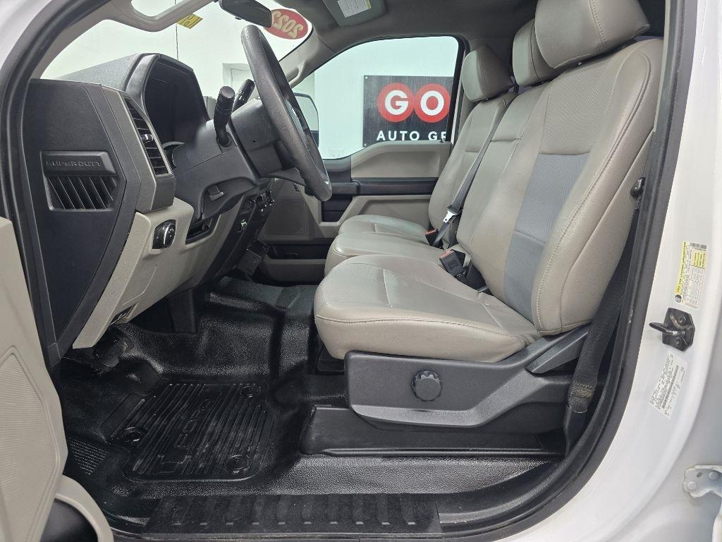 Ford F-250 SD XL Crew Cab 4WD 2022