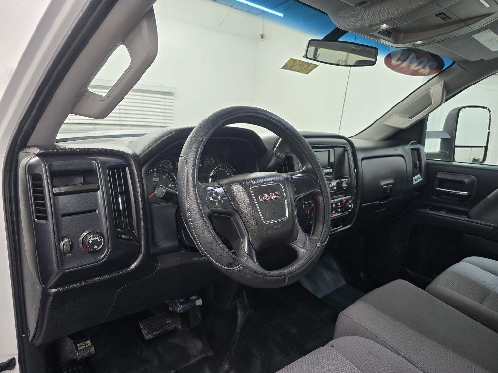 GMC Sierra 2500HD Base Long Box 2WD 2015