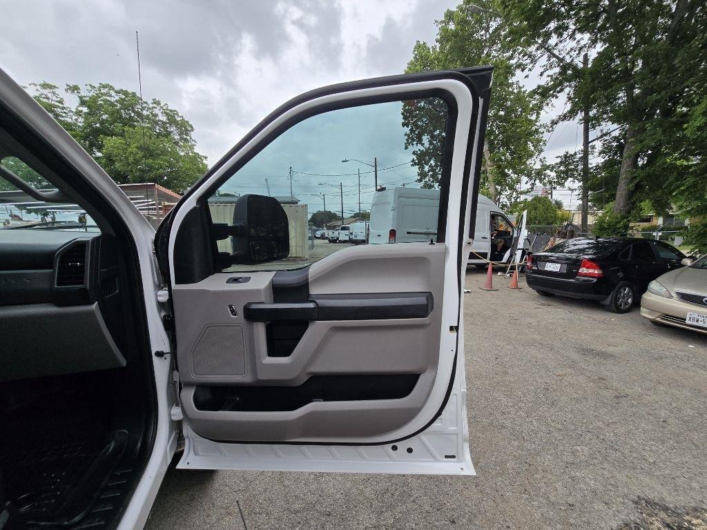 Ford F-250 SD XL Crew Cab 4WD 2019
