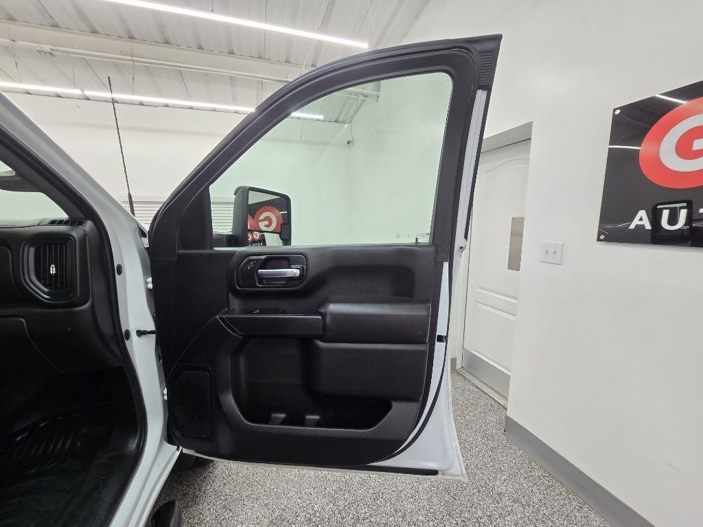 Chevrolet Silverado 2500HD Work Truck Crew Cab Short Box 4WD 2024
