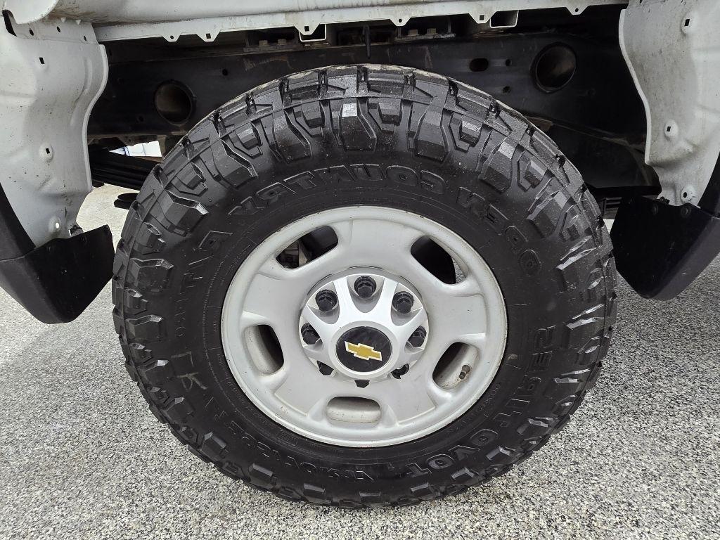 Chevrolet Silverado 2500HD Work Truck Crew Cab Short Box 4WD 2024