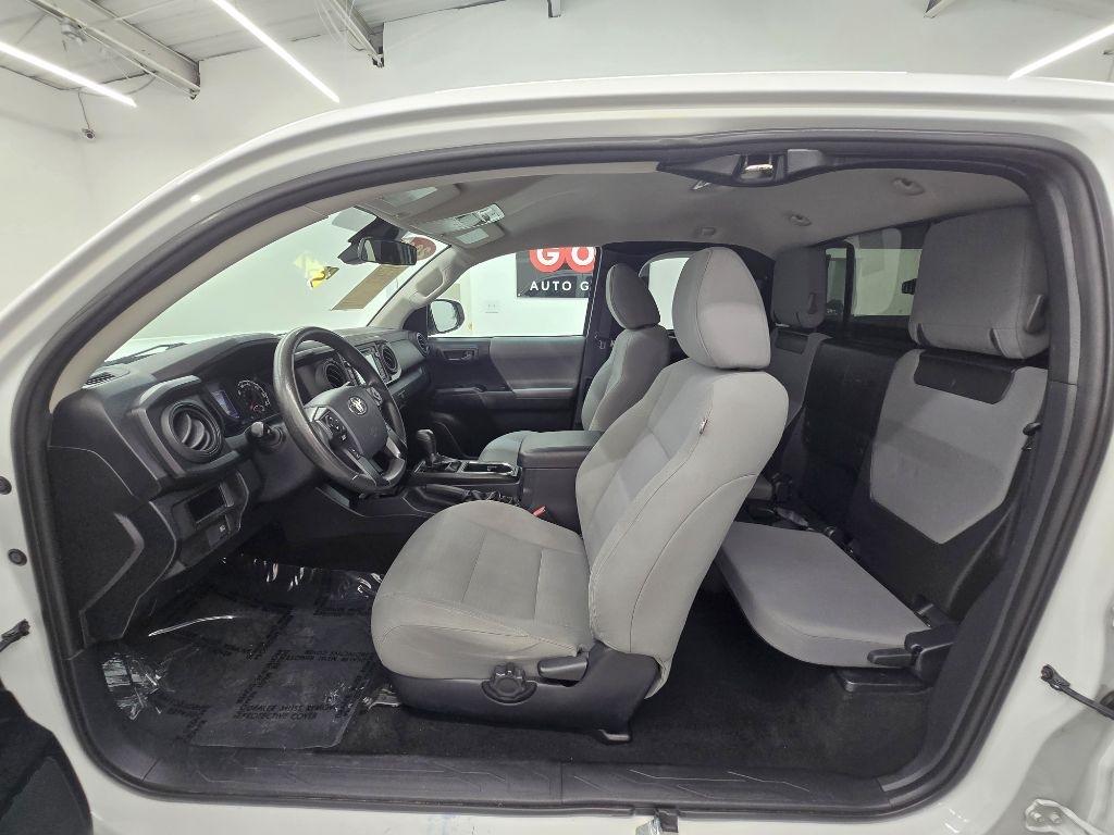 Toyota Tacoma SR5 Access Cab I4 6AT 2WD 2019
