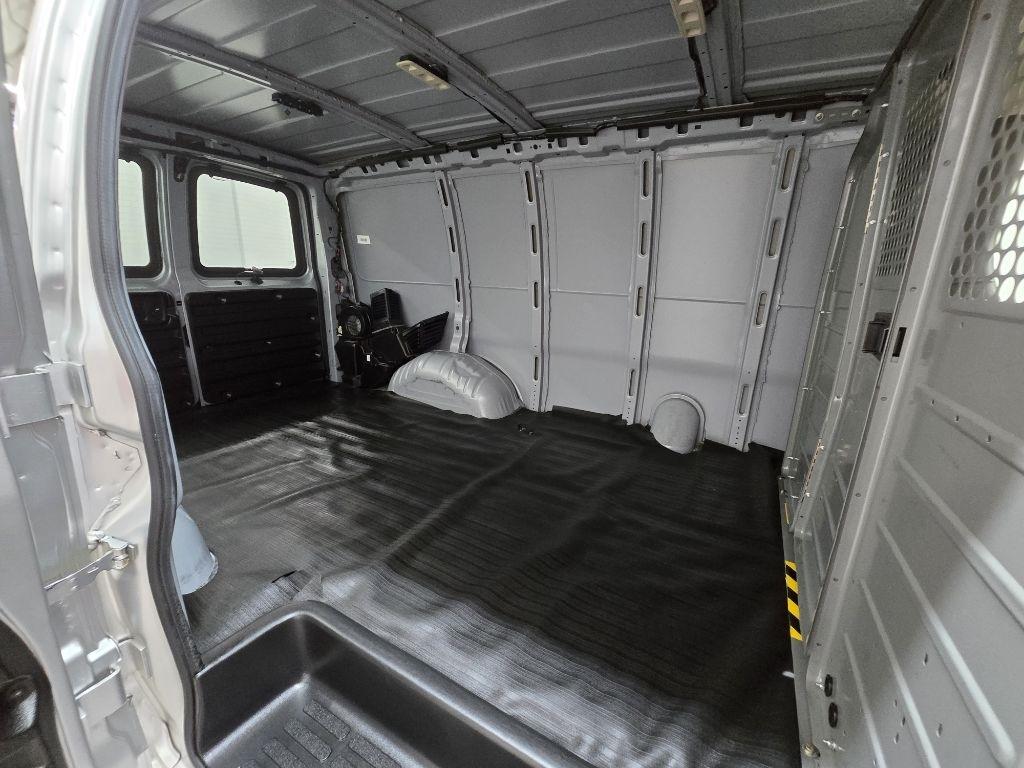 Chevrolet Express 2500 Cargo 2024
