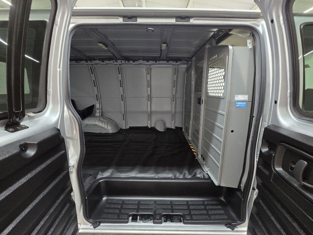 Chevrolet Express 2500 Cargo 2024