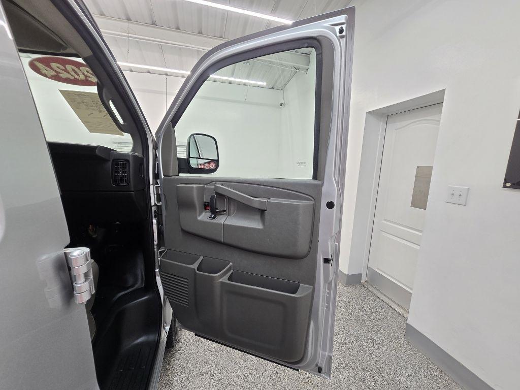 Chevrolet Express 2500 Cargo 2024