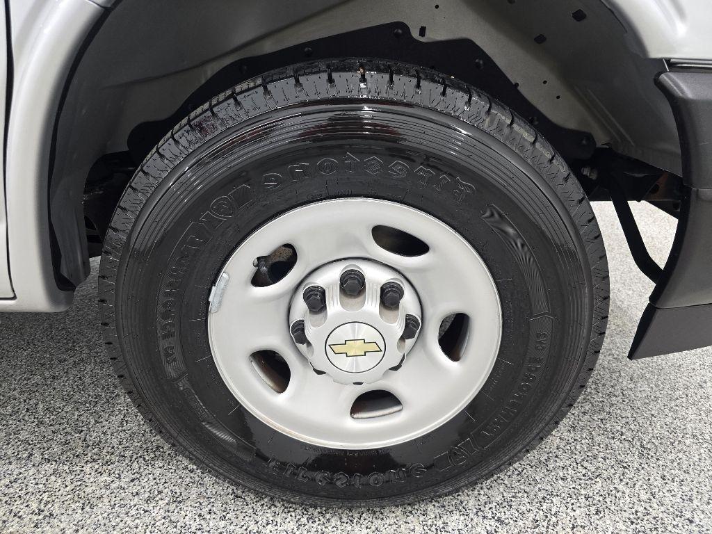 Chevrolet Express 2500 Cargo 2024