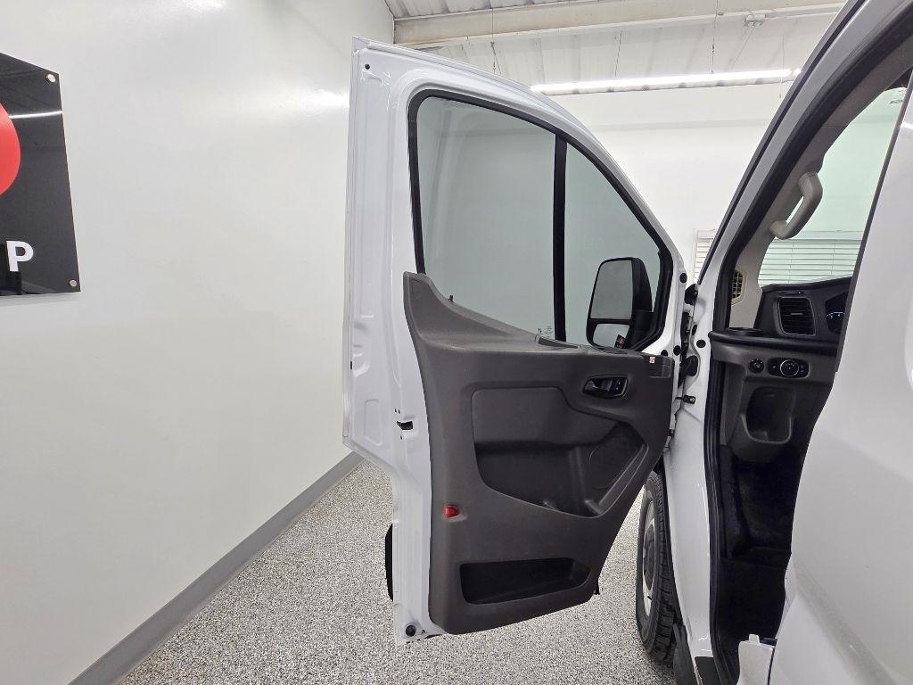 Ford Transit 350 Van Low Roof Sliding Pass. 130-in. WB 2020