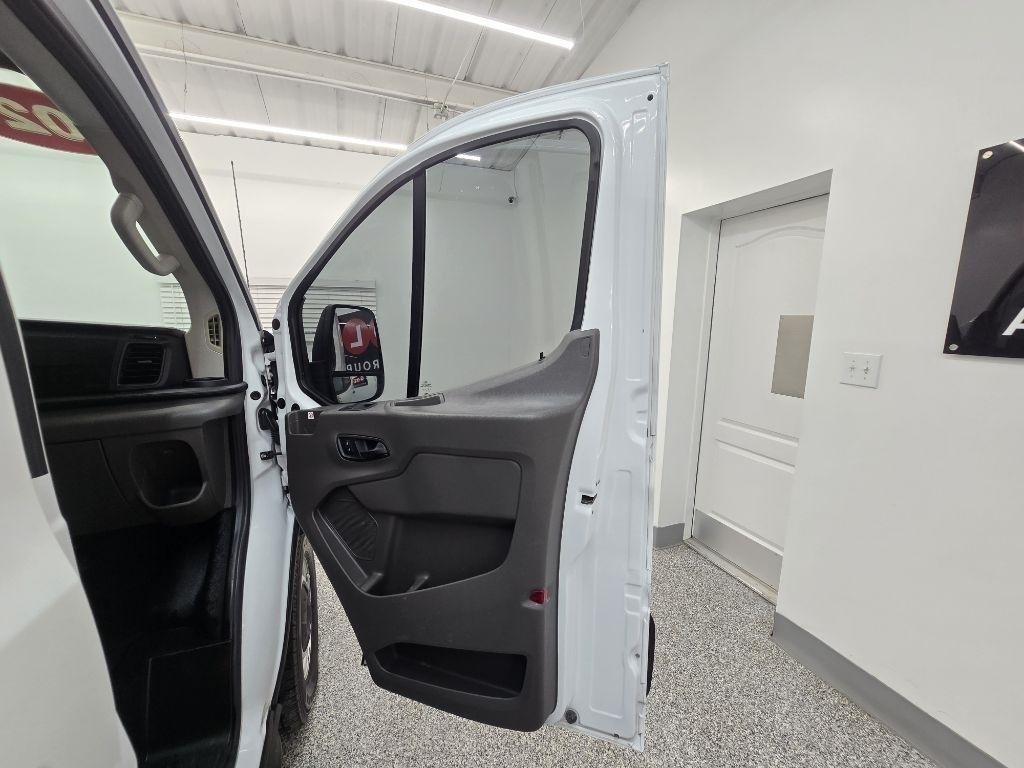 Ford Transit 350 Van Low Roof Sliding Pass. 130-in. WB 2020