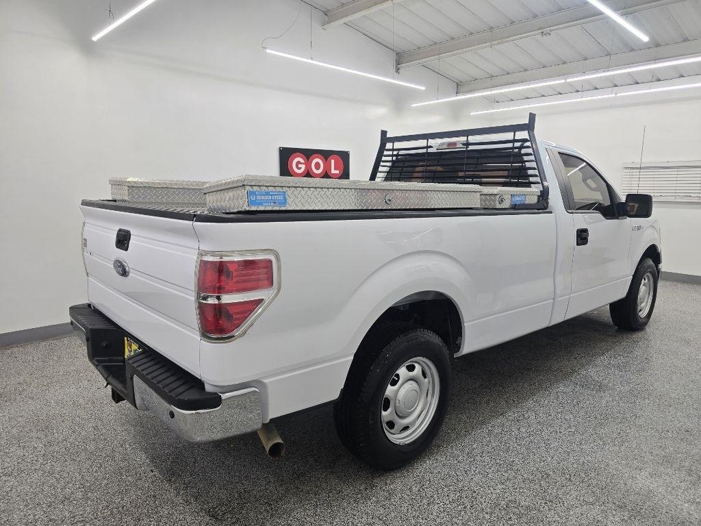 Ford F-150 XL 8-ft. Bed 2WD 2014