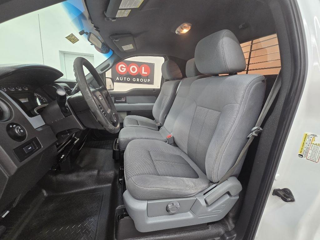 Ford F-150 XL 8-ft. Bed 2WD 2014