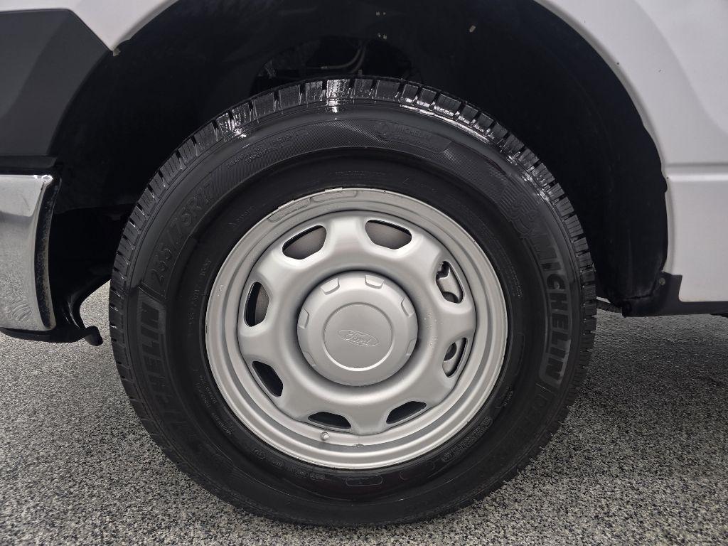 Ford F-150 XL 8-ft. Bed 2WD 2014