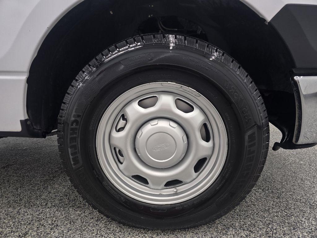 Ford F-150 XL 8-ft. Bed 2WD 2014
