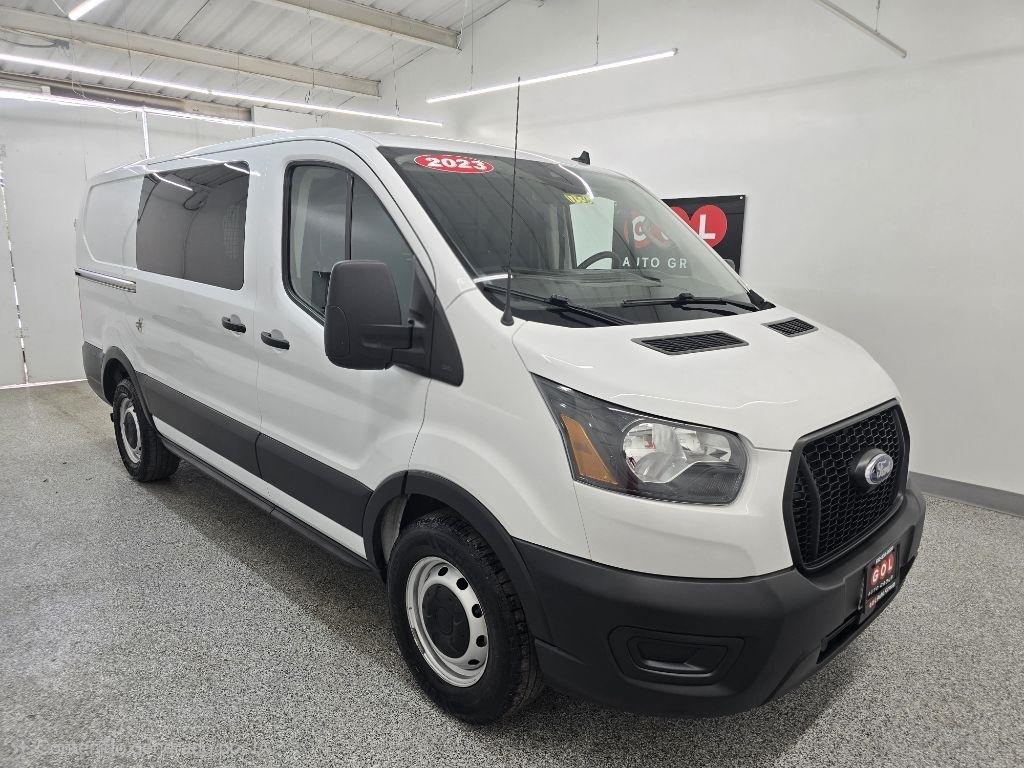 2023 Ford Transit 150 Van Low Roof w/Sliding Pass. 130-in. WB