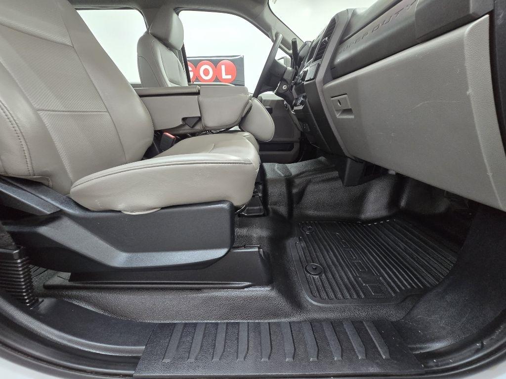 Ford F-250 SD XL SuperCab Long Bed 2WD 2020