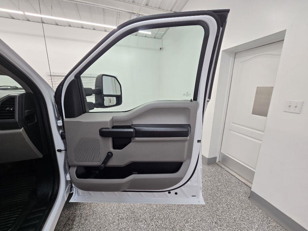 Ford F-250 SD XL SuperCab Long Bed 2WD 2020