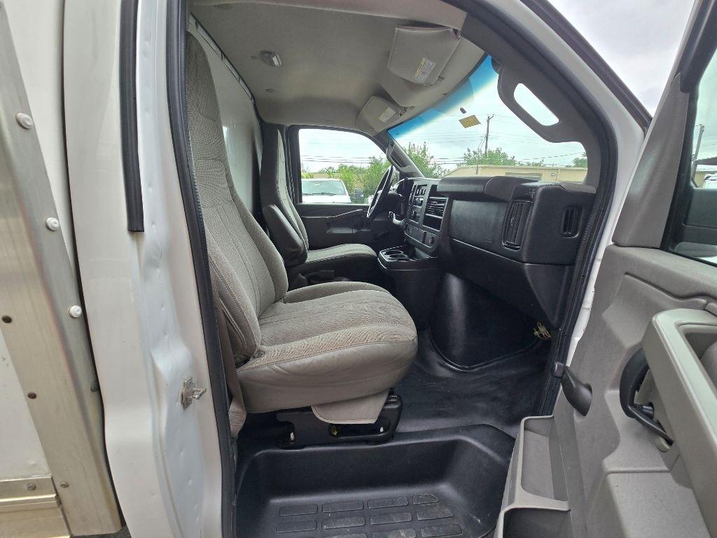 Chevrolet Express G3500 139" 2016